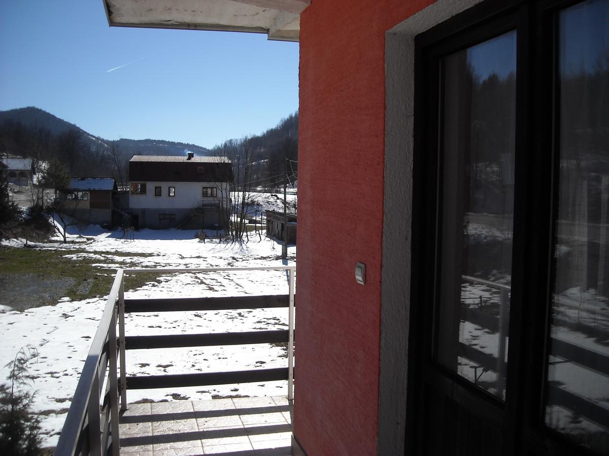 Motel Sretno Good Luck Trnovo Exterior foto